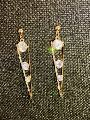 Boucles d'oreilles STRASS  couleur or de la marque Fashion Jewelry