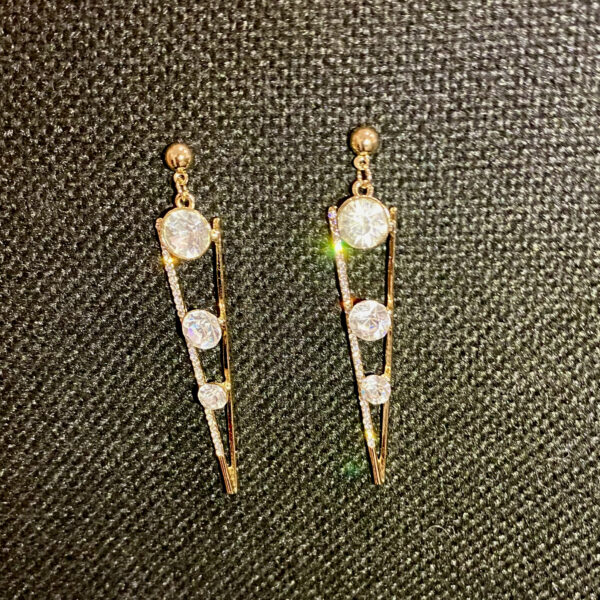 Boucles d'oreilles STRASS  couleur or de la marque Fashion Jewelry